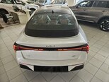 Kia K5-7