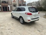Hyundai Santa Fe-13