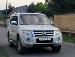 Mitsubishi Pajero-2