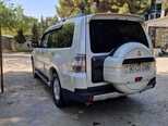 Mitsubishi Pajero-9