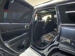 Jeep Grand Cherokee-14