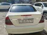 Mercedes E 220 d-4