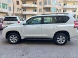 Toyota Land Cruiser Prado-4