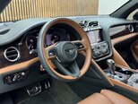 Bentley Bentayga-16