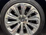 Bentley Bentayga-37