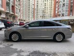 Hyundai Sonata-5