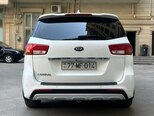 Kia Carnival-4