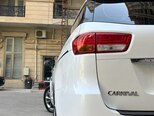 Kia Carnival-10