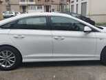 Hyundai Sonata-4
