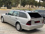 Mercedes C 220 d-9