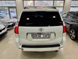 Toyota Land Cruiser Prado-4