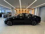 Kia K5-7