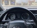 Toyota Camry-12