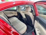Hyundai Elantra-13