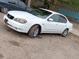 Nissan Maxima-5