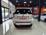 Toyota Land Cruiser Prado-11