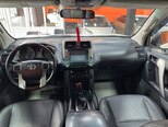 Toyota Land Cruiser Prado-12