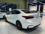 Hyundai Accent-6