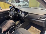 Hyundai Accent-14
