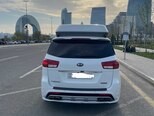 Kia Carnival-6