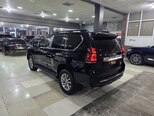 Toyota Land Cruiser Prado-5