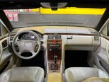 Mercedes E 320-9