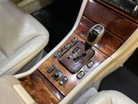 Mercedes E 320-11
