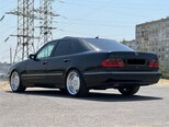 Mercedes E 320-8