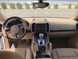 Porsche Cayenne-8