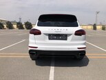 Porsche Cayenne-4