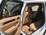 Porsche Cayenne-6