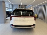 Kia Carnival-2