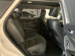 Hyundai Grand Santa Fe-16