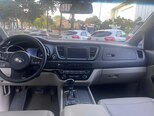 Kia Carnival-5