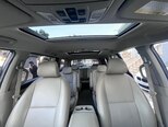 Kia Carnival-12