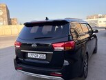 Kia Carnival-13