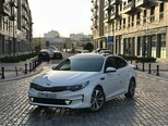 Kia K5-1