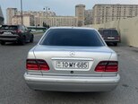 Mercedes E 280-5