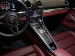Porsche 718 Cayman-6