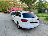SEAT Ibiza-4