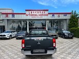 Mitsubishi L200-8
