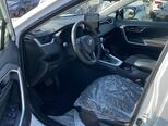 Toyota RAV4-8