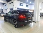 Porsche Cayenne GTS-8