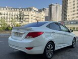 Hyundai Accent-8