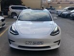 Tesla Model 3-2