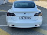 Tesla Model 3-6