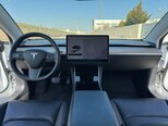 Tesla Model 3-3