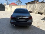 Mercedes E 300 e-9