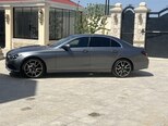 Mercedes E 300 e-11