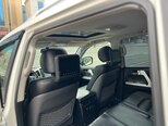 Toyota Land Cruiser-8